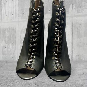 L.A.M.B Leather Ring Front  Heels Size 9 Dark Olive